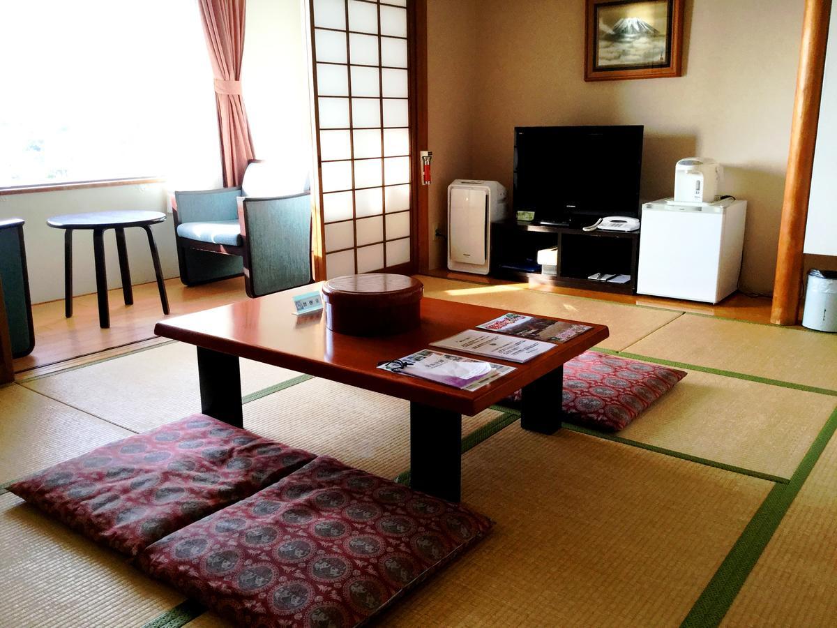 Shiawase No Mura Hotel Kōbe Exterior foto